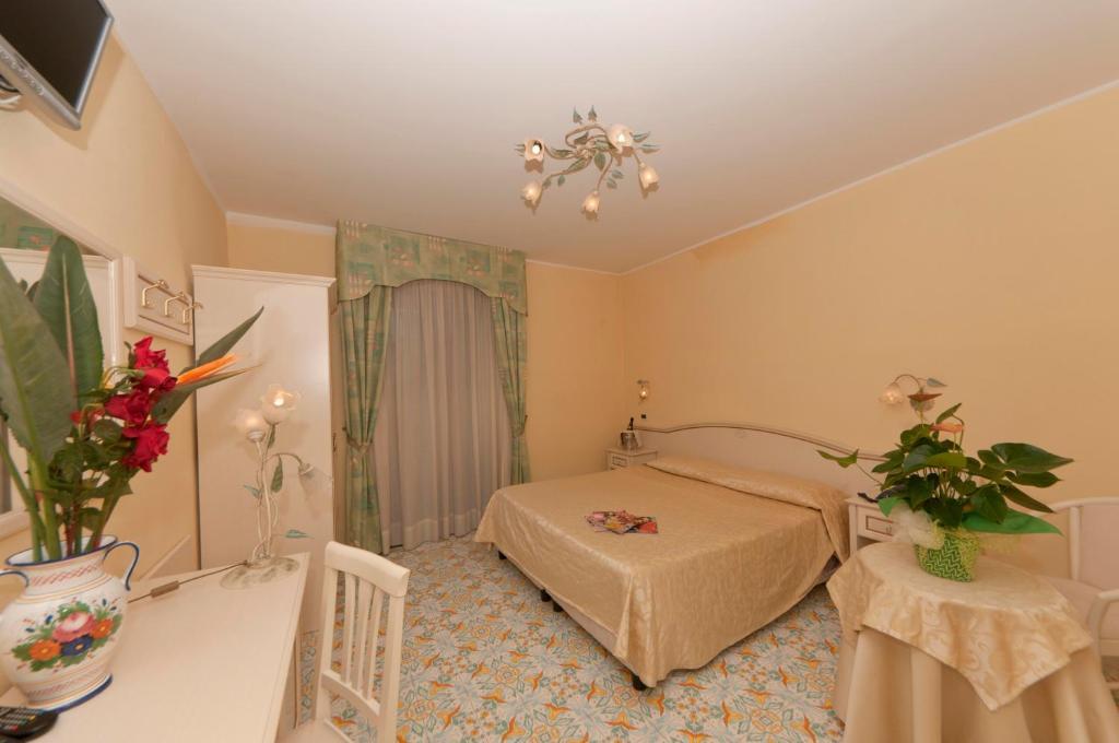 Hotel Villa Franca Forio di Ischia Zimmer foto